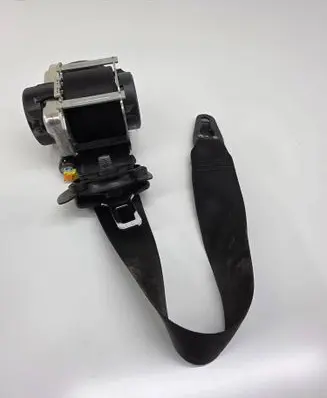 Mercedes-Benz C W205 Front seatbelt 622765800