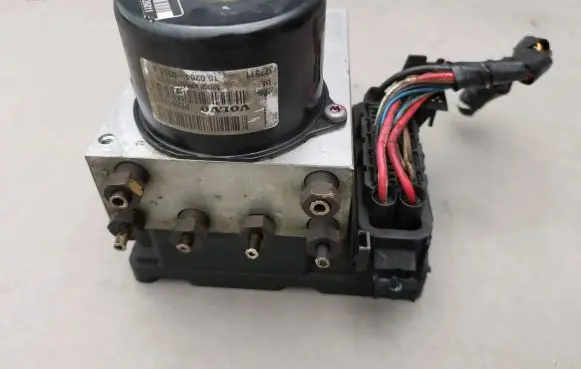 Volvo S80 ABS Pump 8619968 5WK84000 10092504023