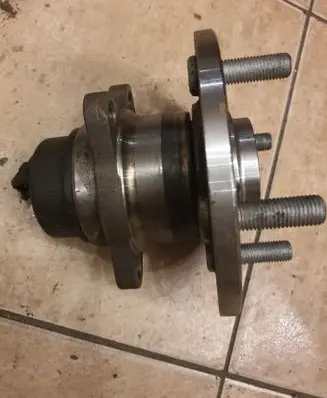 Volkswagen Golf I Front wheel bearing hub 37147520001 MEYLE37147520001