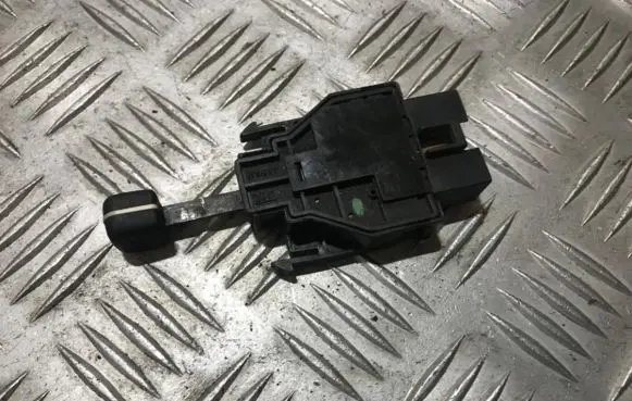 Honda Civic Interior fan control switch m8944