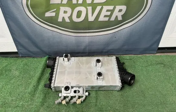 Land Rover Defender Intercooler radiator K6D36K775BE