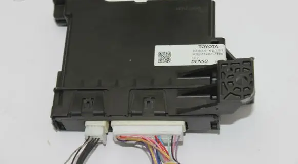 Toyota Yaris Other control units/modules 886500D731