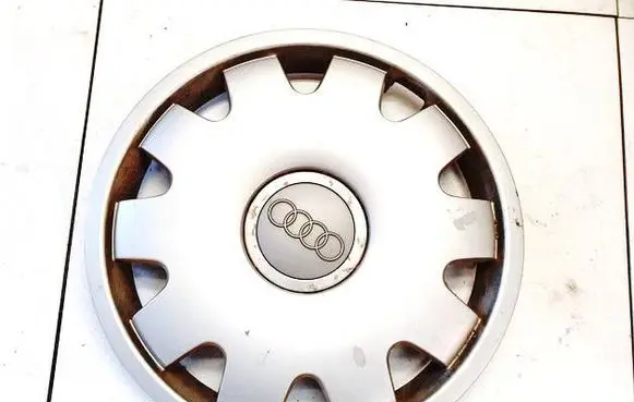 Skoda Octavia Mk2 (1Z) R16 wheel hub/cap/trim 4B0601147 4B0601147C