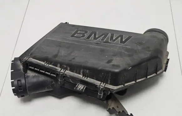 BMW X3 F25 Air filter box 7583725 7571355 1049324S01