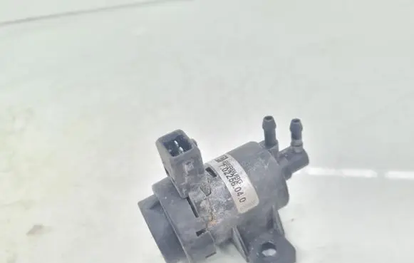 Opel Vivaro Turbo solenoid valve 702256040