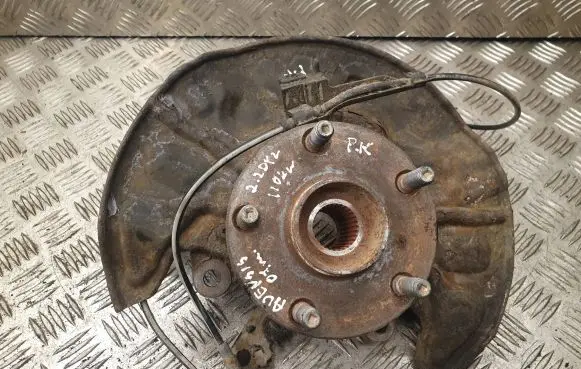Toyota Avensis T250 Front wheel hub 43212