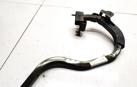 Tailgate/trunk/boot hinge