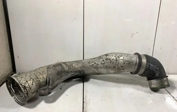 Audi A3 S3 A3 Sportback 8P Intercooler hose/pipe 1K0145762M