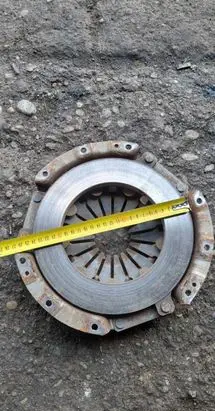 Nissan Patrol Y60 Pressure plate 