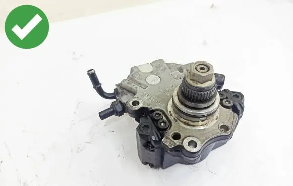Mercedes-Benz E W212 Fuel injection high pressure pump 28447439 A6510702601 0555320