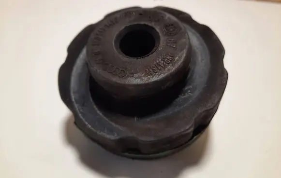 Audi A6 S6 C7 4G Rear coil spring rubber mount 8K0512149C