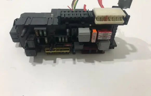 Mercedes-Benz E W212 Fuse module 5DK00962028