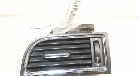 Skoda Superb B5 (3U) Dashboard side air vent grill/cover trim