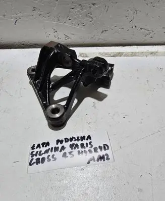 Toyota Yaris Cross Engine mounting bracket