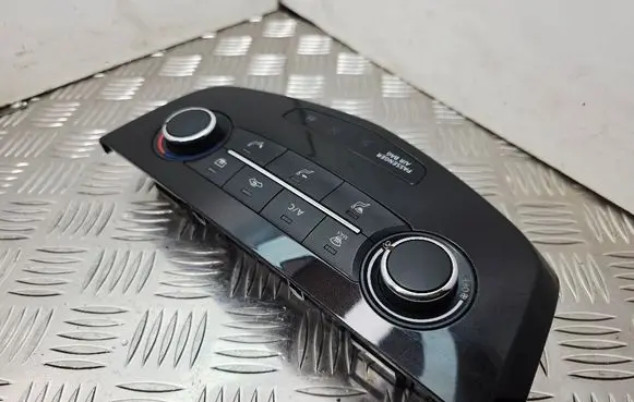Nissan Qashqai Climate control unit 275004EM0A 275004EM0AT