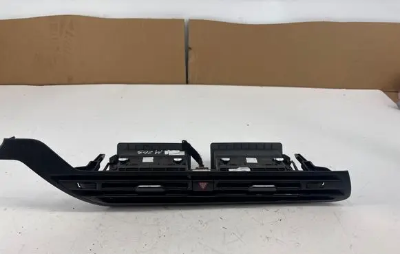 Citroen C4 Grand Picasso Dash center air vent grill 967797317A 967797537A 497878B001