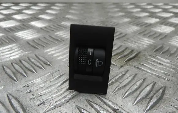 Nissan Leaf II (ZE1) Headlight level height control switch 003236 L165