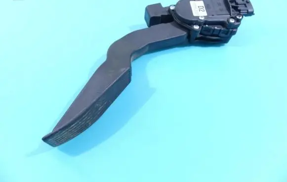 KIA Cerato Accelerator throttle pedal 32700-2F200 IMPRK1304685