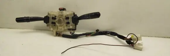 Subaru Forester SF Wiper turn signal indicator stalk/switch 17A688 83111FC070