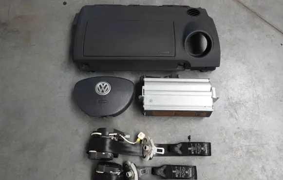 Volkswagen New Beetle Airbag set 1C0880201M 1C0880204E 1C1858452F