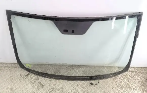 Hyundai ix35 Front windscreen/windshield window 43R000380 AS1 M53