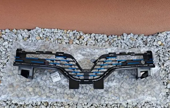 Renault Twingo III Front grill 623108334RA 623104898RA 623107939R