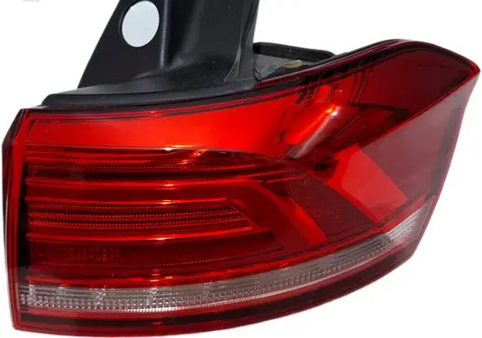 Volkswagen PASSAT B8 Rear/tail lights 3G9945312