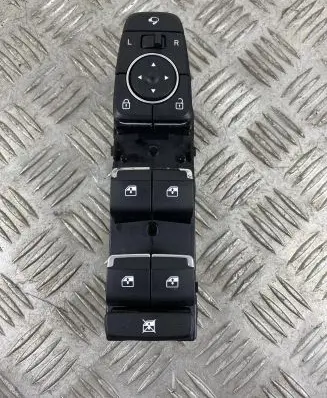 Hyundai Santa Fe Electric window control switch 93571S1710NNB