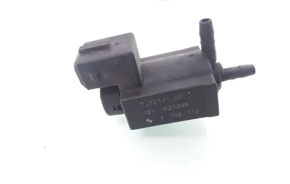 BMW 5 E39 Turbo solenoid valve 1742712 72234100
