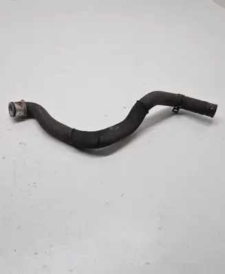 Mercedes-Benz C W204 Engine coolant pipe/hose A2045010982