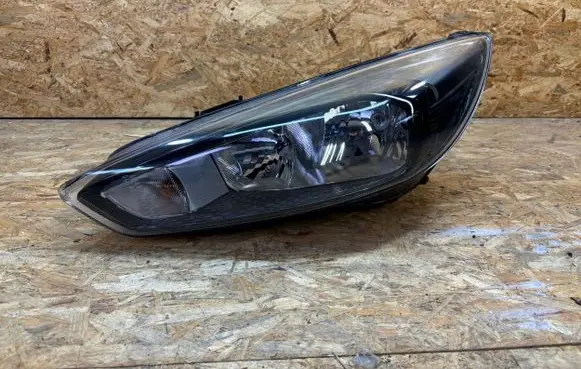 Ford Focus Headlight/headlamp F1EB13W030PD