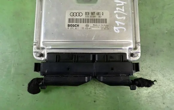 Audi A4 S4 B6 8E 8H Engine control unit/module ECU