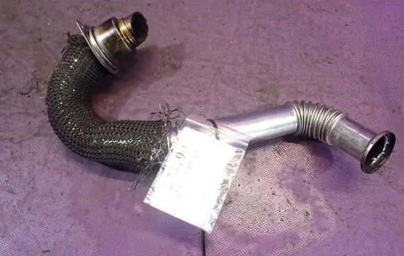 Mazda 3 I EGR valve line/pipe/hose 