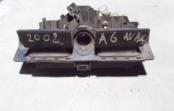 Audi A6 S6 C5 4B Tailgate exterior lock 8D9827565H 4B0827565H