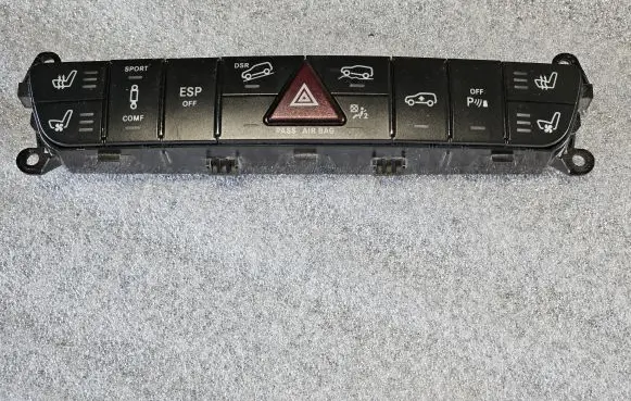 Mercedes-Benz GL X164 Suspension ride height/mode switch A1648709610 03754742