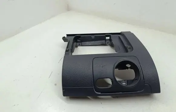 Dashboard lower bottom trim panel