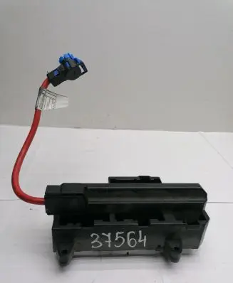 BMW 7 E65 E66 Fuse module 10688710 61136900