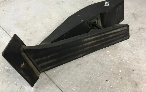 BMW 5 E60 E61 Accelerator throttle pedal 6762482