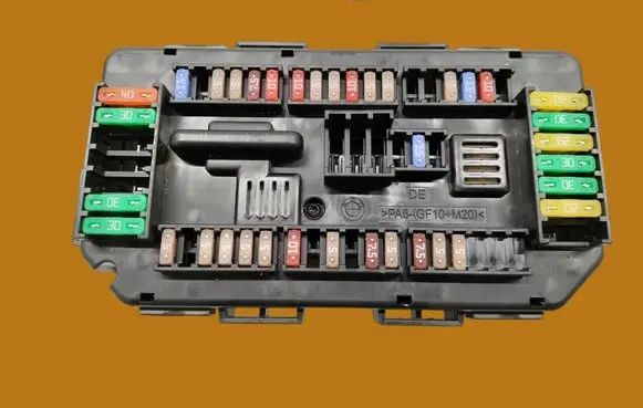 BMW 3 F30 F35 F31 Fuse box set 9389068