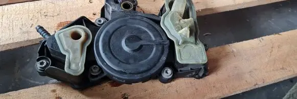 Audi A4 S4 B9 8W Oil breather separator 06K103495BL 06K638A