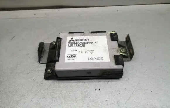 Mitsubishi Carisma Door central lock control unit/module MR238029