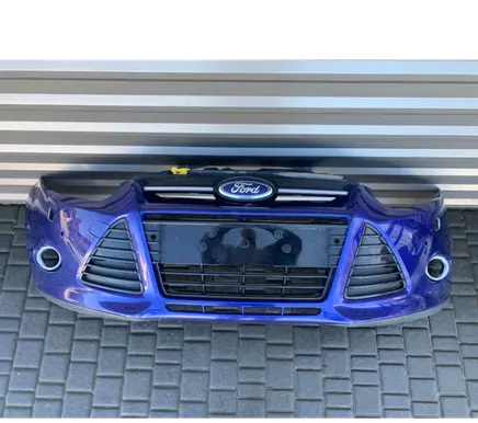 Ford Focus Front bumper BM5117757