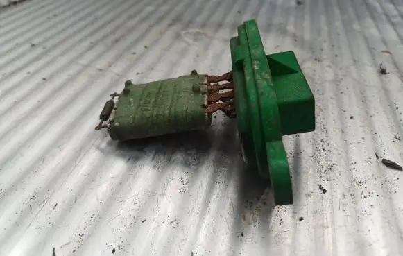 Iveco Daily 35 - 40.10 Heater blower motor/fan resistor 500326616