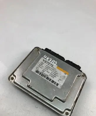 Skoda Fabia Mk1 (6Y) Engine control unit/module ECU 038906019AF 0281010289
