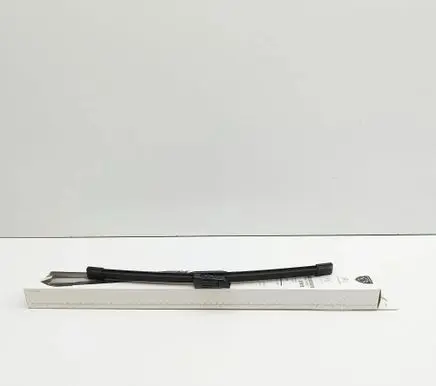 Peugeot 308 Windshield/front glass wiper blade 9835425680