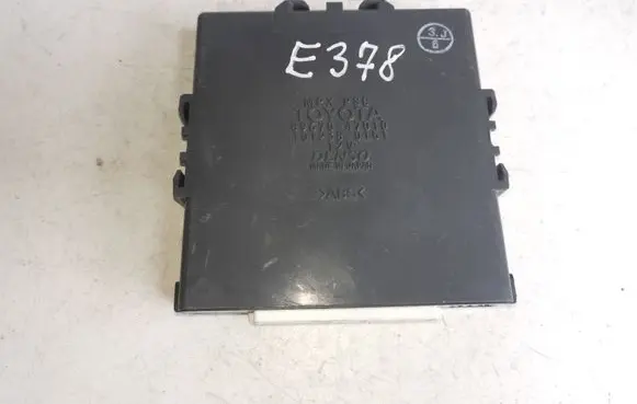 Toyota Prius (XW20) Power management control unit 8967047010 1012380151