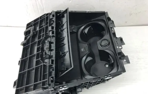 BMW 4 G22 G23 G24 G26 Cup holder front 6809803