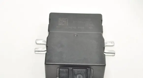 Mini Cooper Countryman F60 Fuel pump relay 9494391