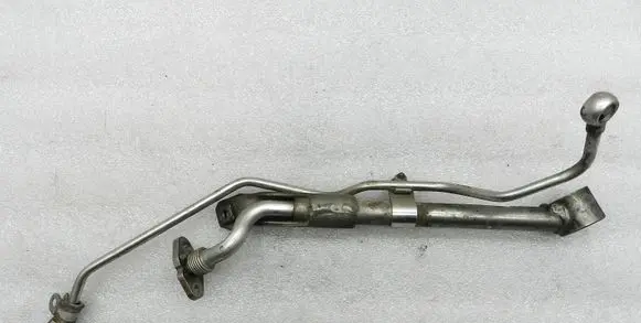 Volkswagen Golf VI Turbo turbocharger oiling pipe/hose 03L145535 03L145535A