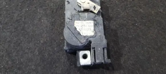 Nissan Terrano Central locking motor 